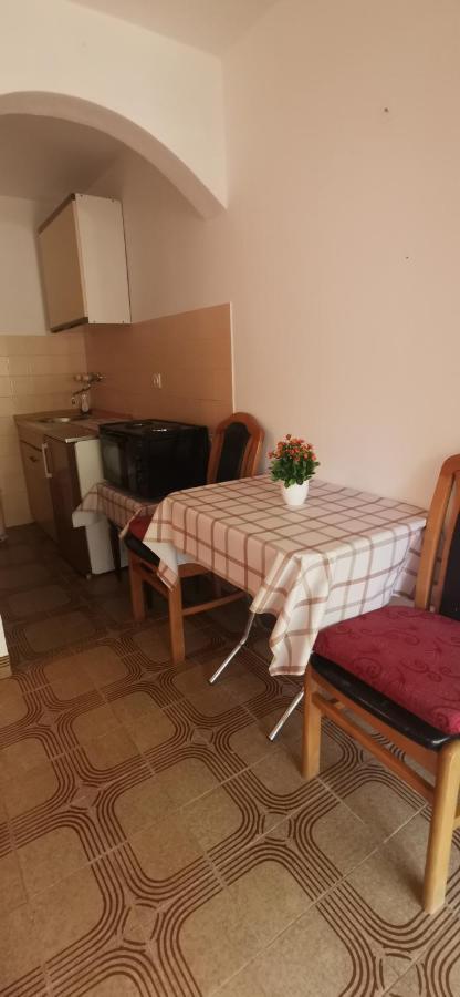 Sobe I Apartmani Marovic Petrovac Eksteriør bilde